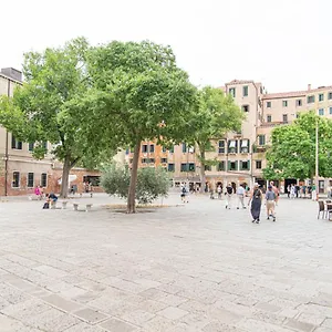 Apartment Ca' Leoncino - Canal Front, Venice