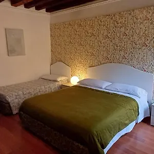 La Bella - Entire Private , Venice Italy