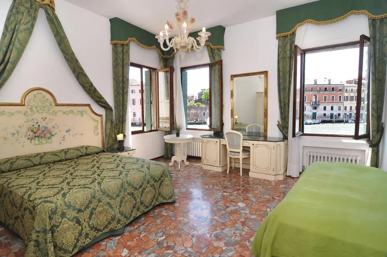 Smeraldo Apartment Grand Canal 1566C Venedik