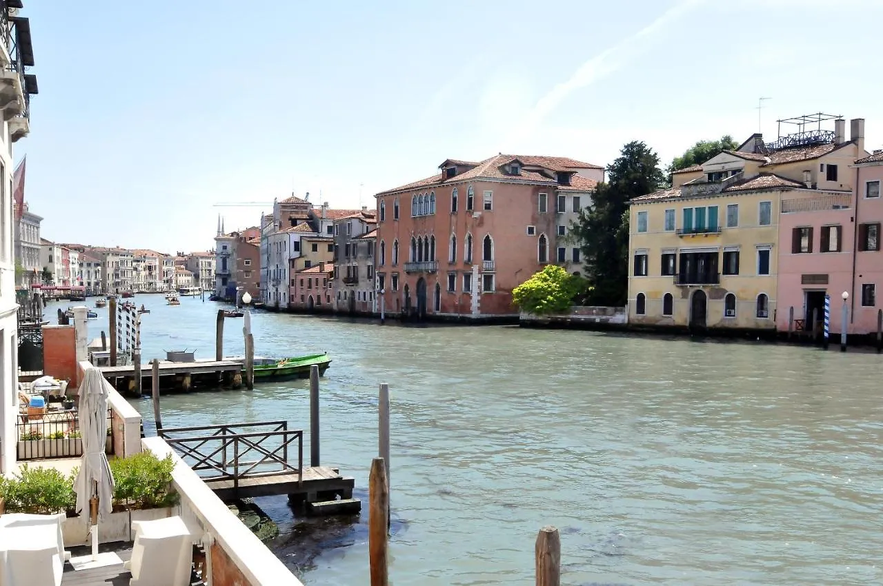 Smeraldo Apartment Grand Canal 1566C Venedik