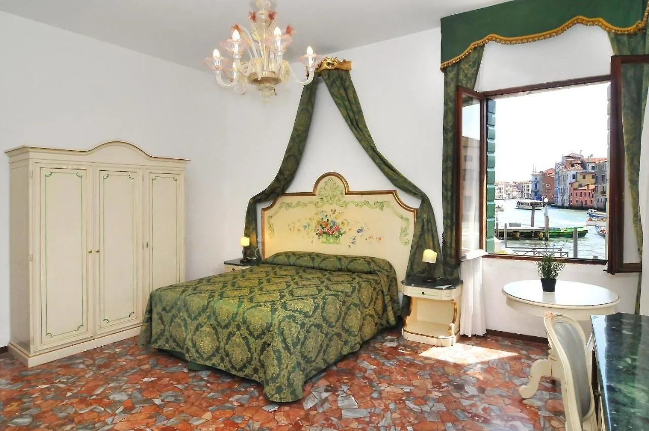 Smeraldo Apartment Grand Canal 1566C Venedik